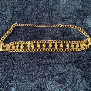 Choker necklace